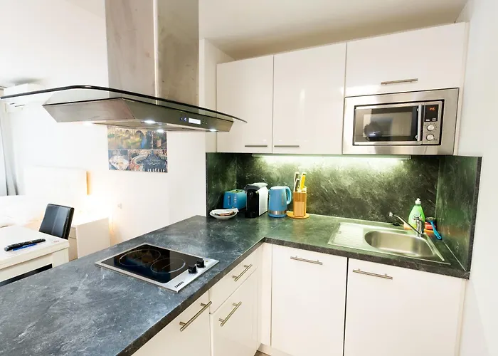 101 Athen, Apartment, 38m2 1-4 Pers *